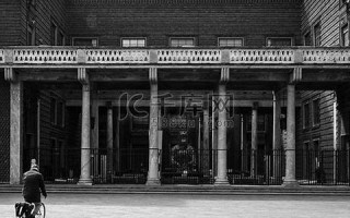 4月30日(4月30日出生的人) 4月30日(4月30日出生的人)