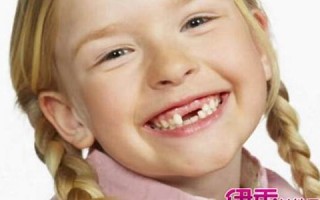 梦见掉牙齿(梦见掉牙齿一吐一大把)