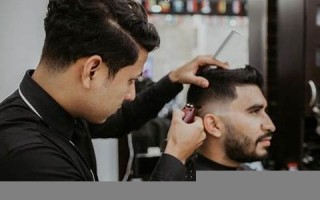 梦见理发(梦见理发没理好)