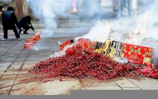 梦见鞭炮(梦见鞭炮放不响什么预兆)